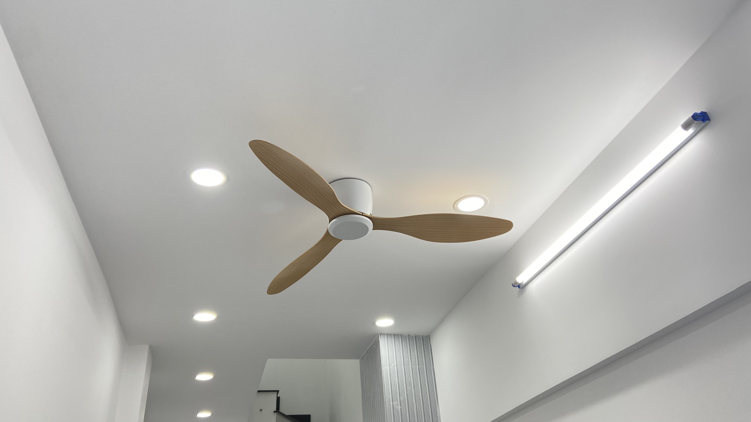 quạt trần luxfan